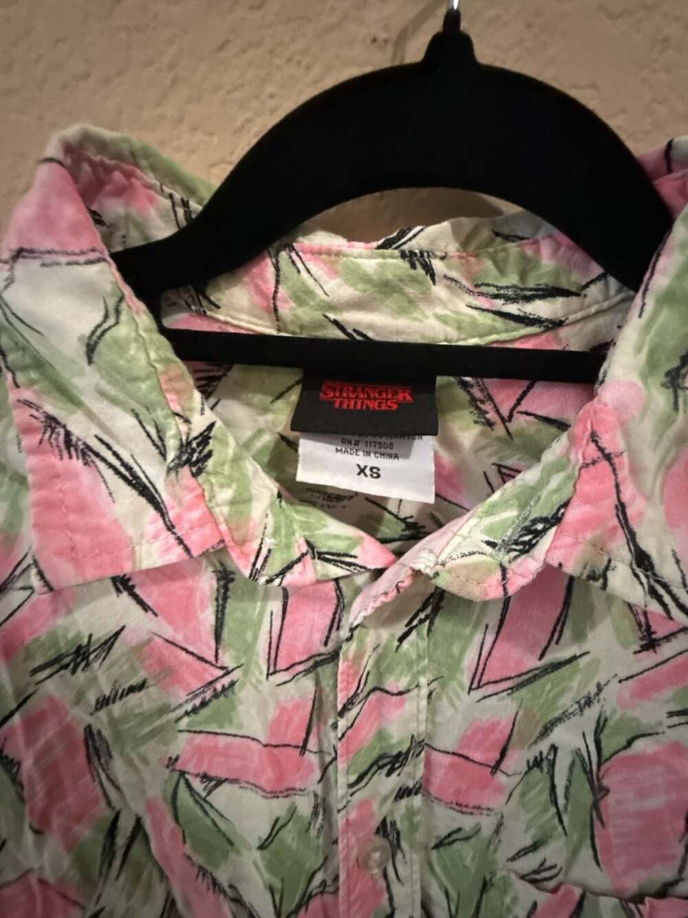Stranger Things Jim Hopper Hawaiian Shirt Size XS Short Sleeve